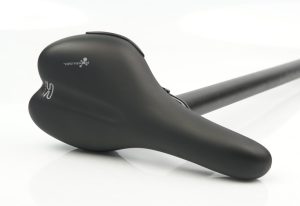 Selle Royal Nebula. Lekkert sporty sete fra italienske Selle Royal i foam gel.